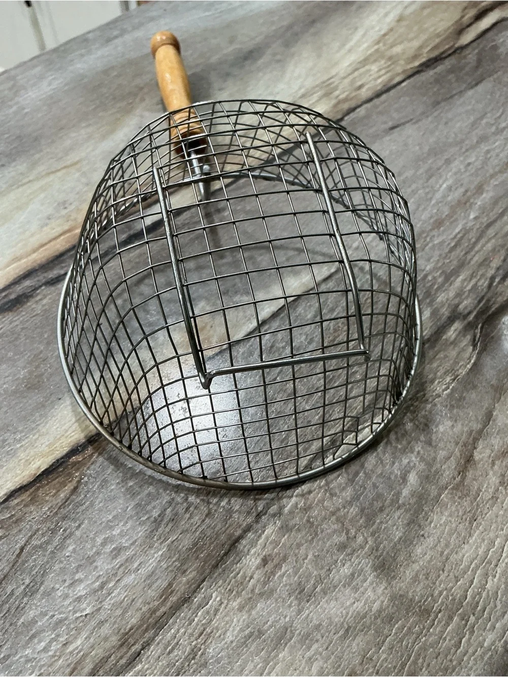 Vintage Wire Mesh Fry Basket Strainer Wood Handle Pot Rest Hook 14”